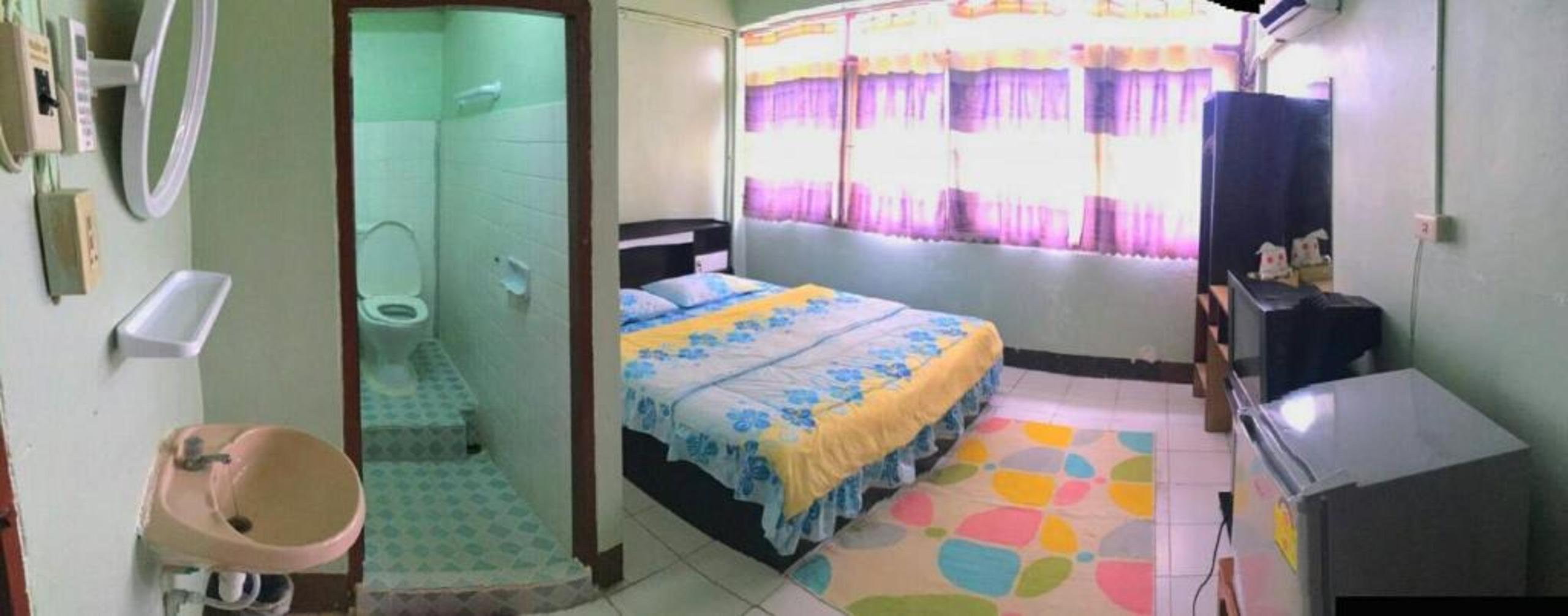 Chokchai Hotel Ban Huai Maenam Noi Exterior foto