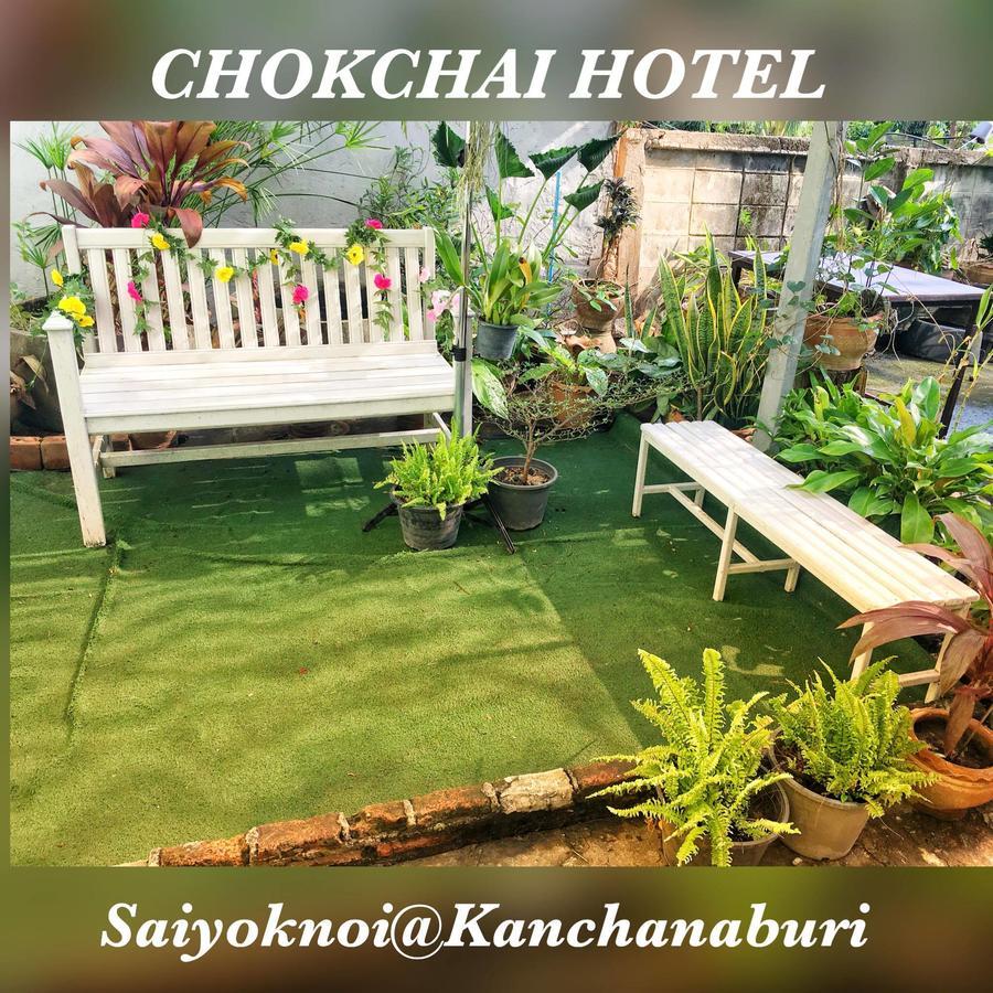 Chokchai Hotel Ban Huai Maenam Noi Exterior foto